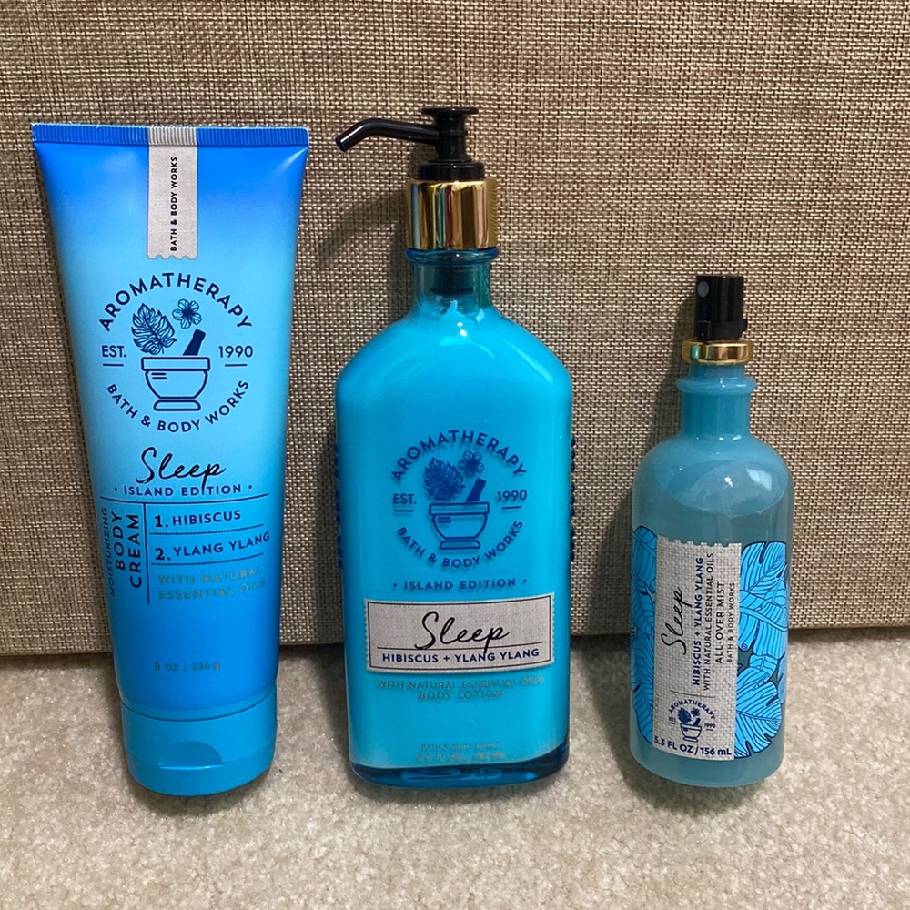 Sleep aromatherapy set. Hibiscus and ylang ylang lotion and pillow mist set